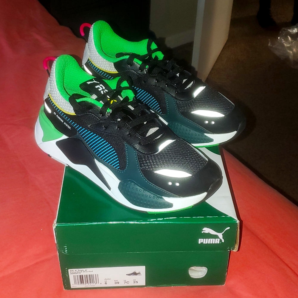Puma Sneakers